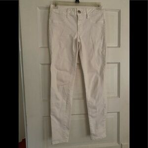 American eagle size 00 white skinny jeans